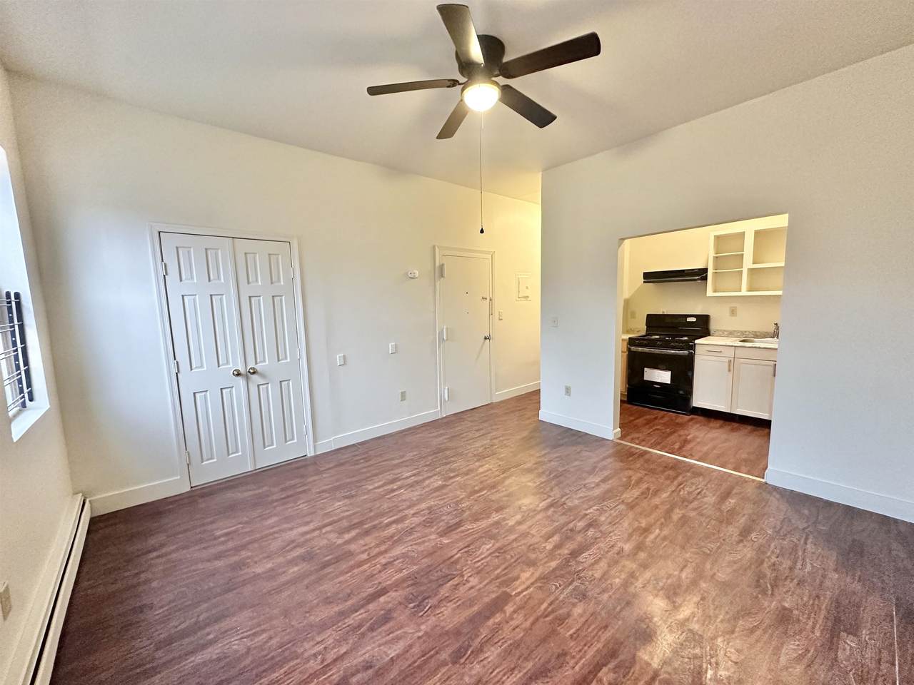 189 Van Horne St - Photo 1