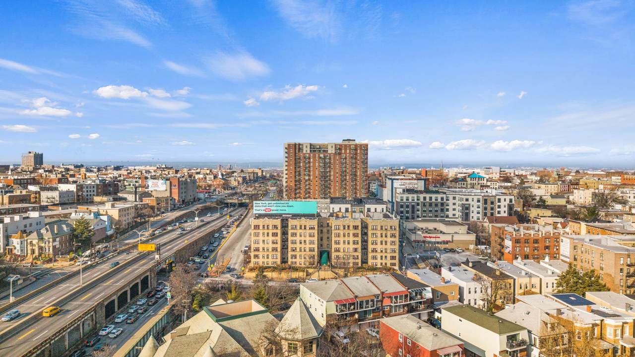 3315 Pleasant Ave - Photo 1