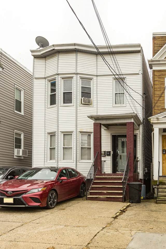203 Virginia Ave - Photo 1