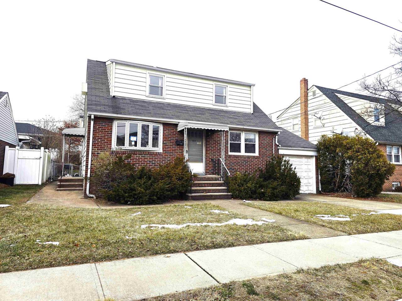 701 4TH ST - Photo 1