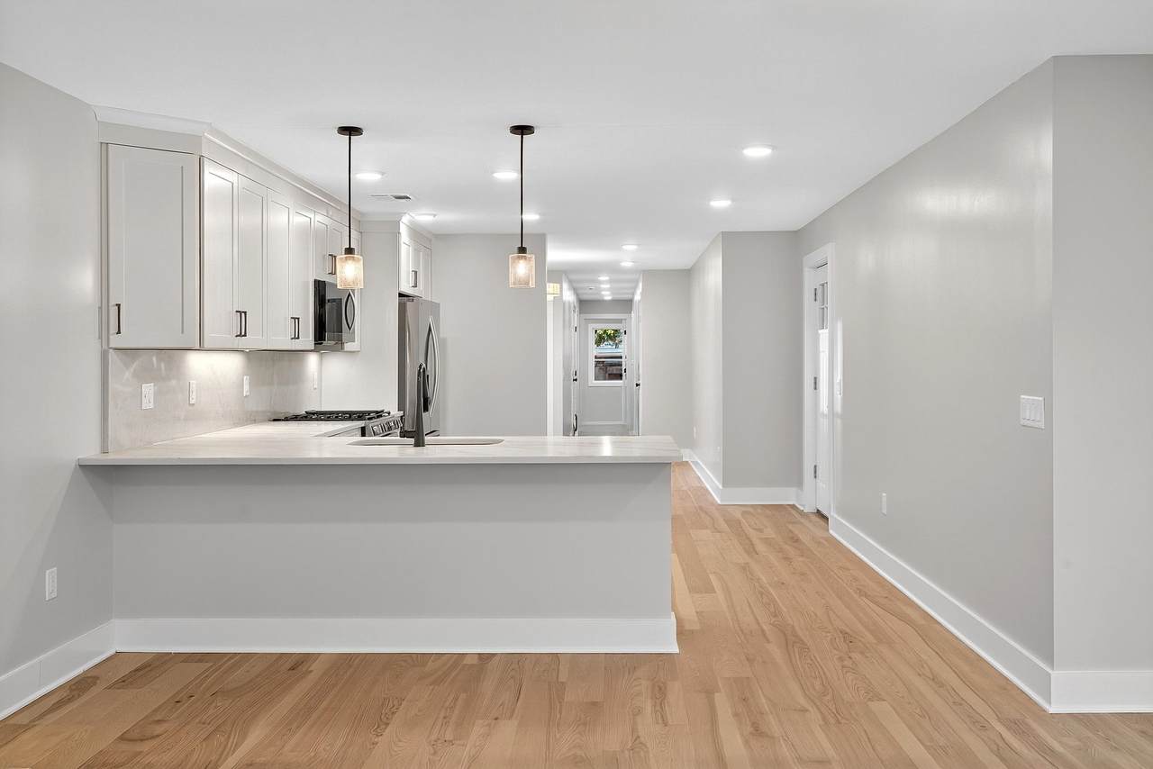 29 West 9Th St - Photo 1