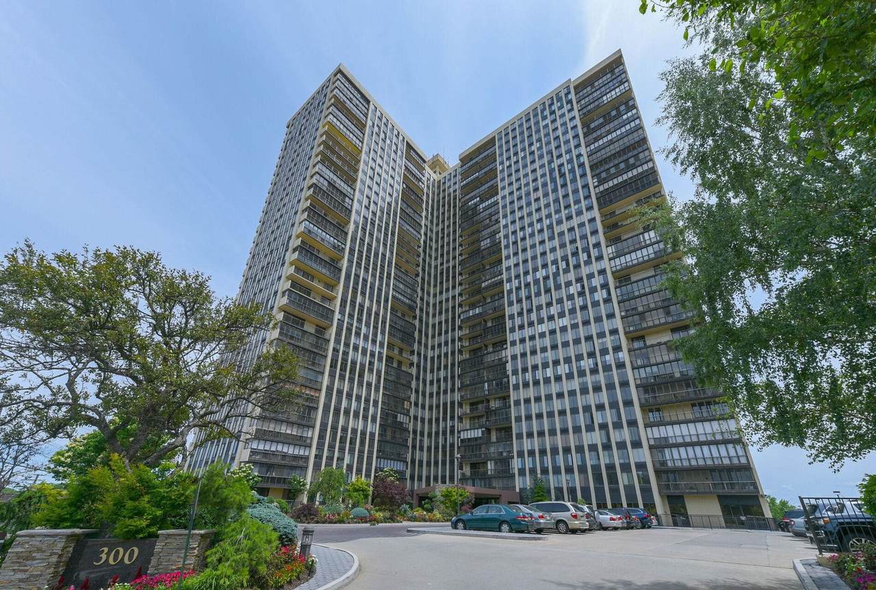 300 Winston Dr - Photo 1