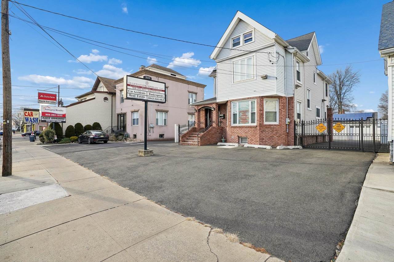 313 17 Rahway Ave - Photo 1