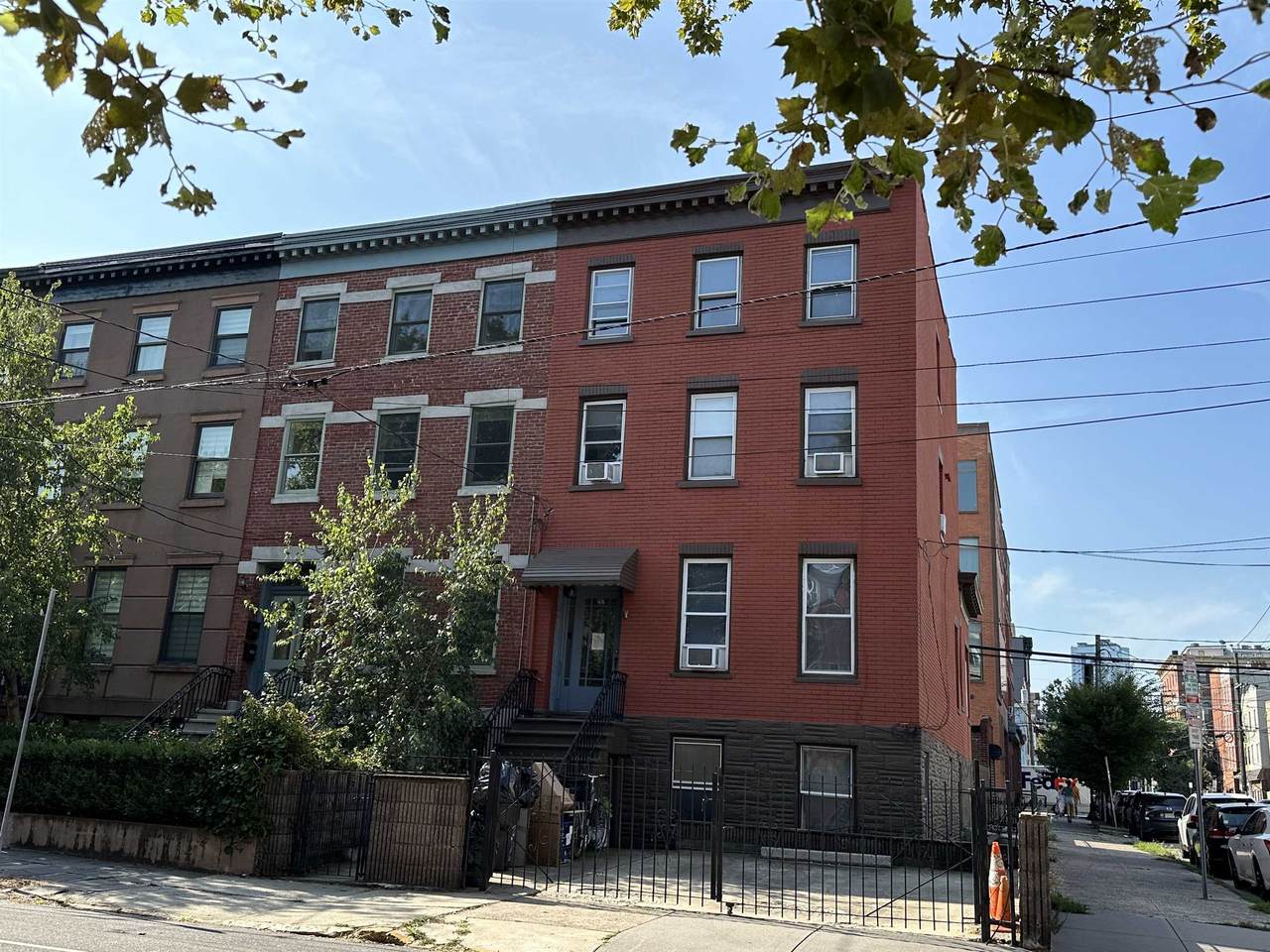 297 4TH ST - Photo 1