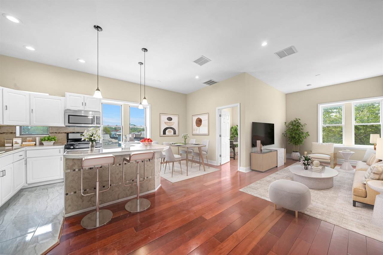 240 Clendenny Ave - Photo 1