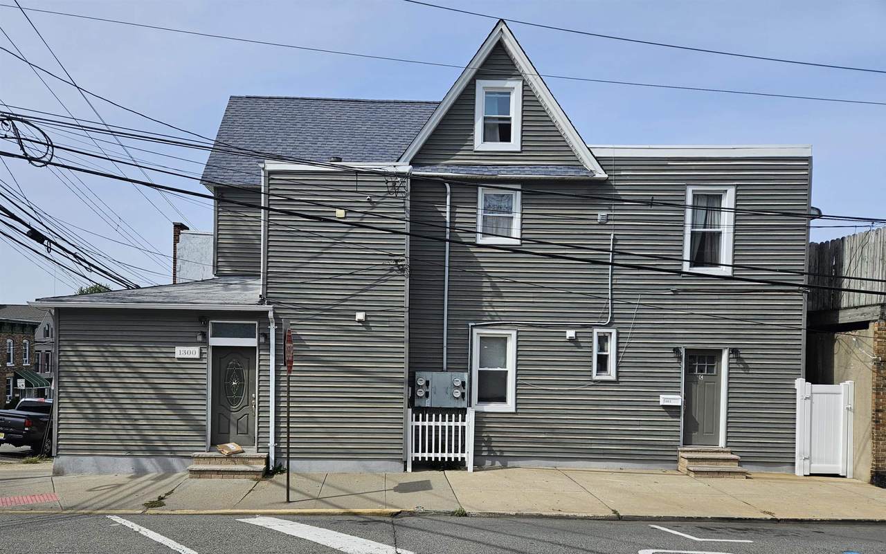 1300 43RD ST - Photo 1