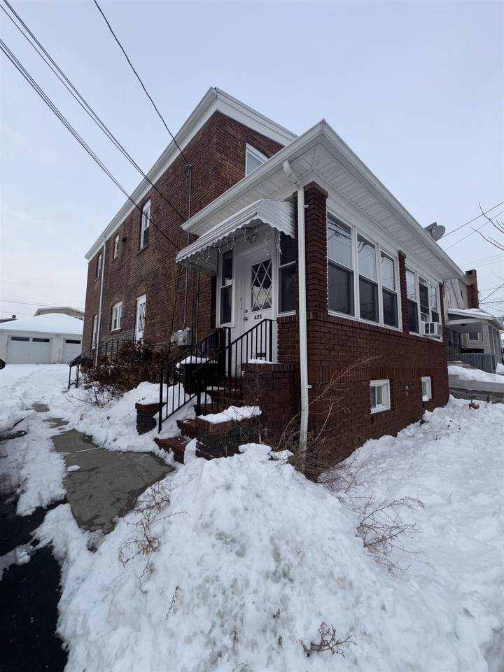 438 4TH ST - Photo 1