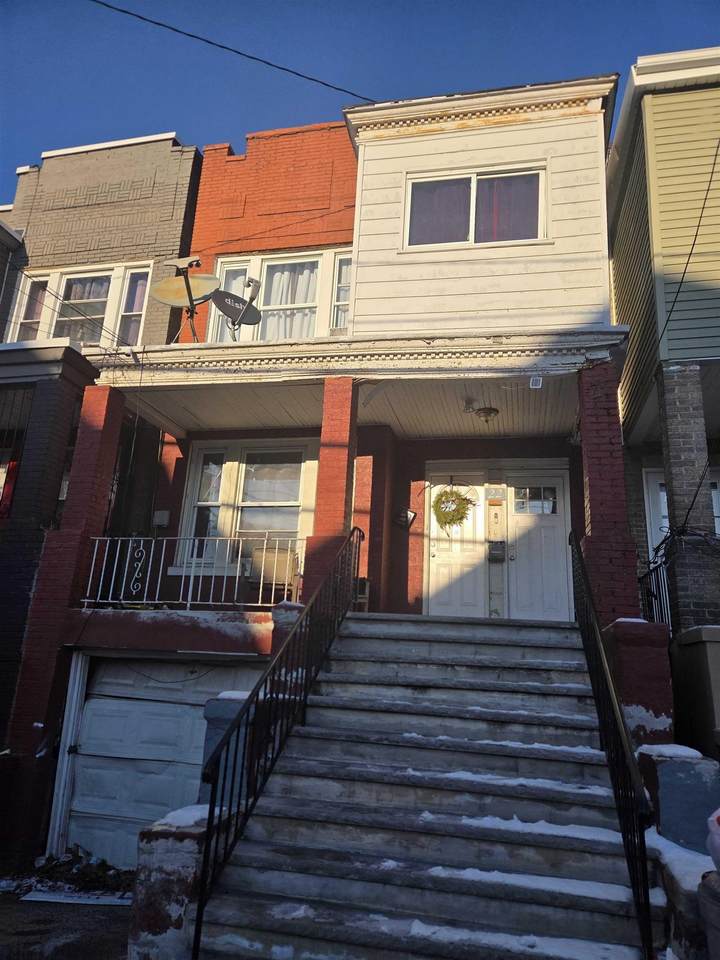 22 Stegman St - Photo 1