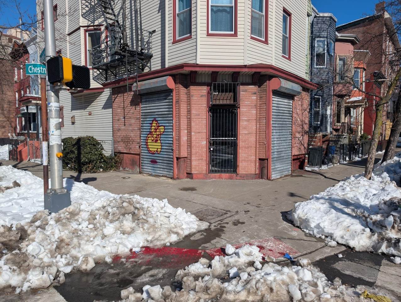 151 Chestnut Ave - Photo 1