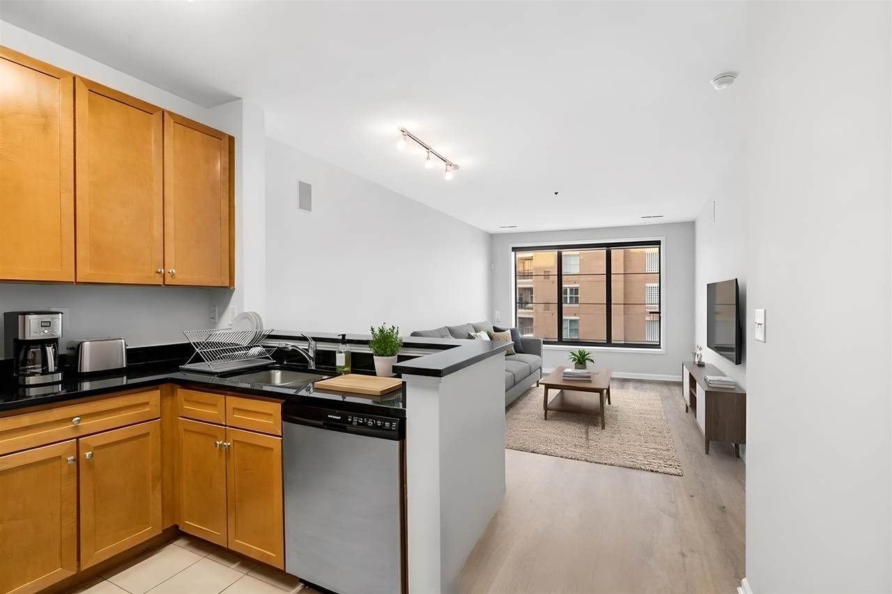 24 Avenue At Port Imperial - Photo 1