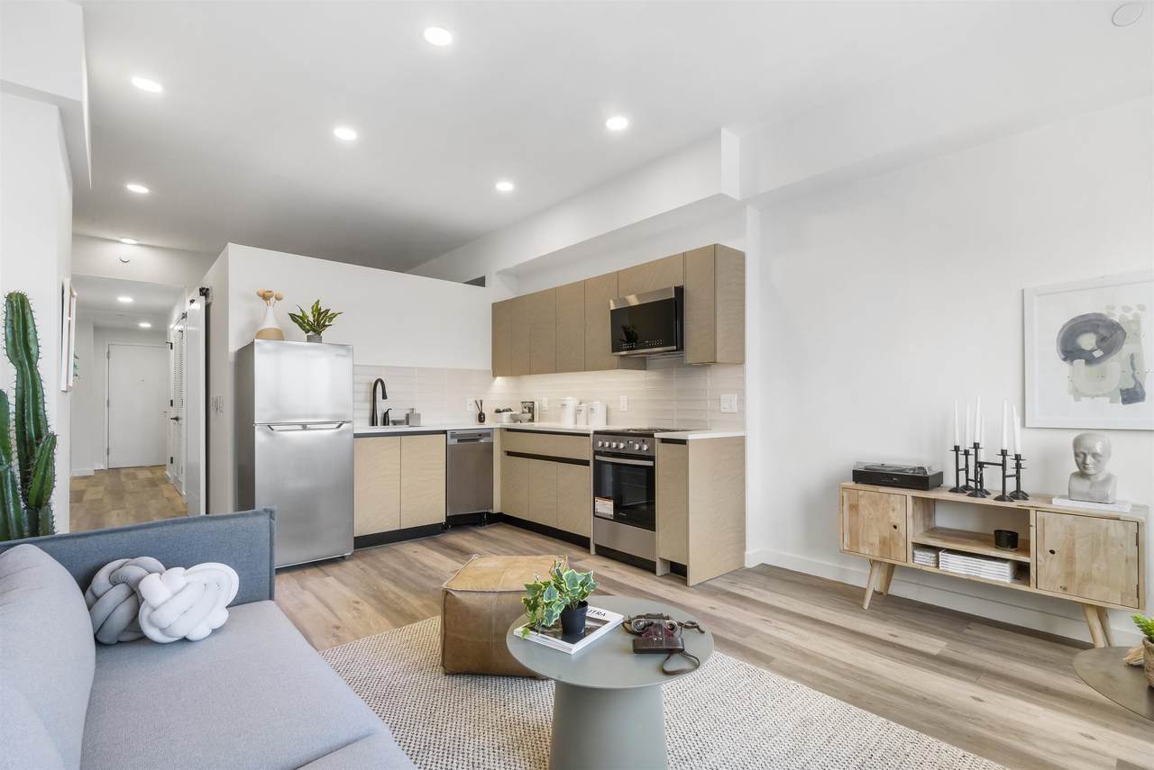 55 Jordan Ave - Photo 1