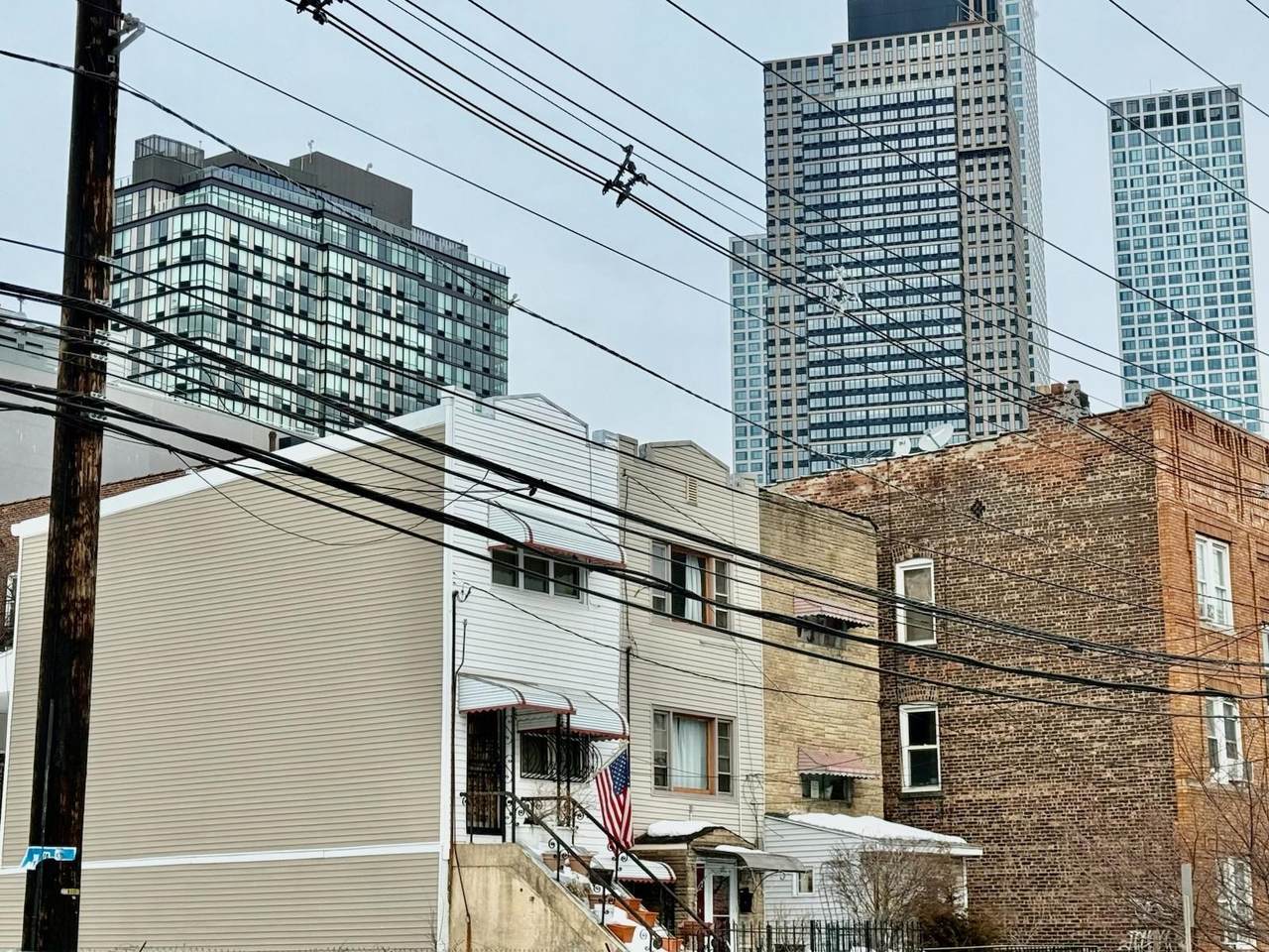 173 Baldwin Ave - Photo 1