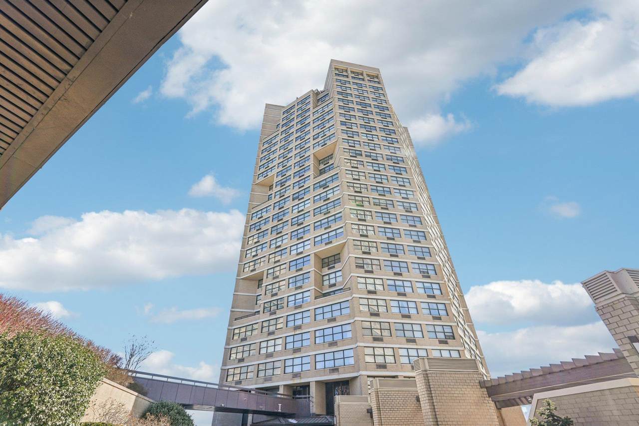 7002 Blvd East - Photo 1