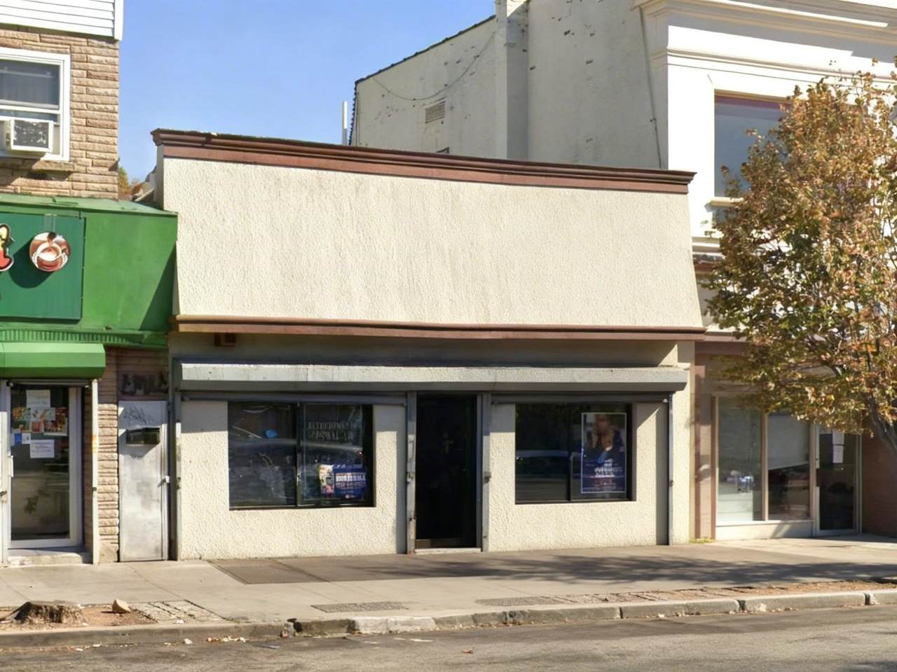 15 Bloomfield Ave - Photo 1