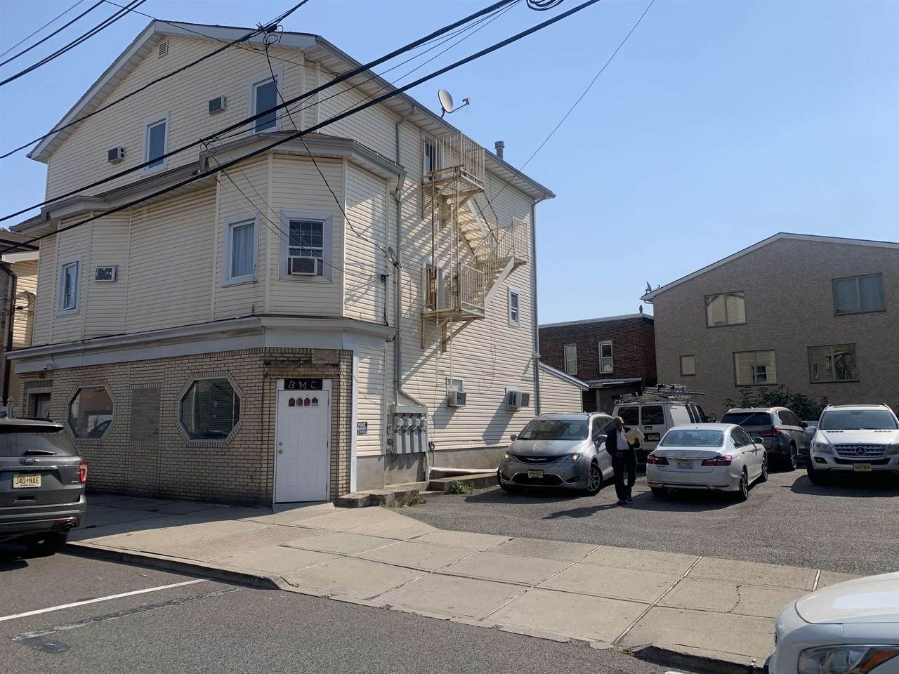 9028 Palisade Plaza - Photo 1