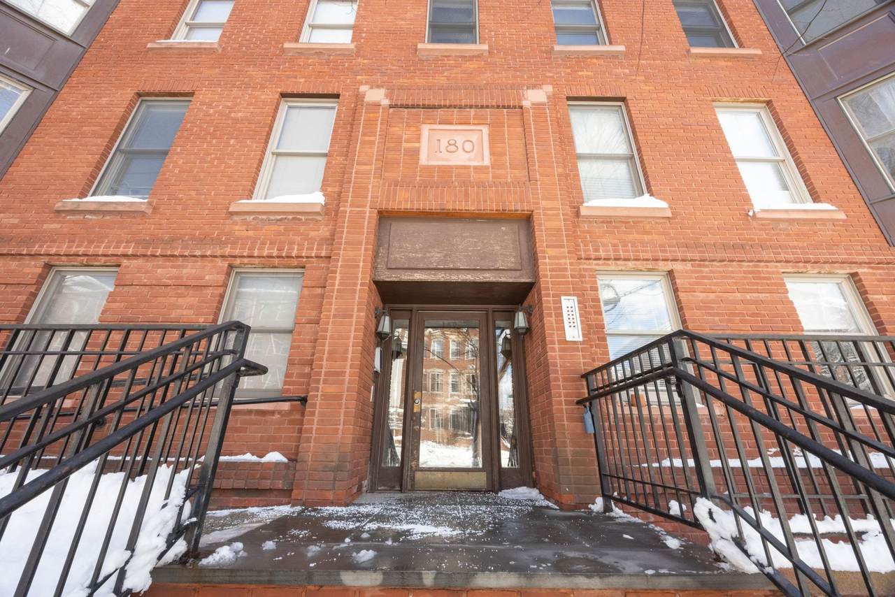 180 Washington St - Photo 1