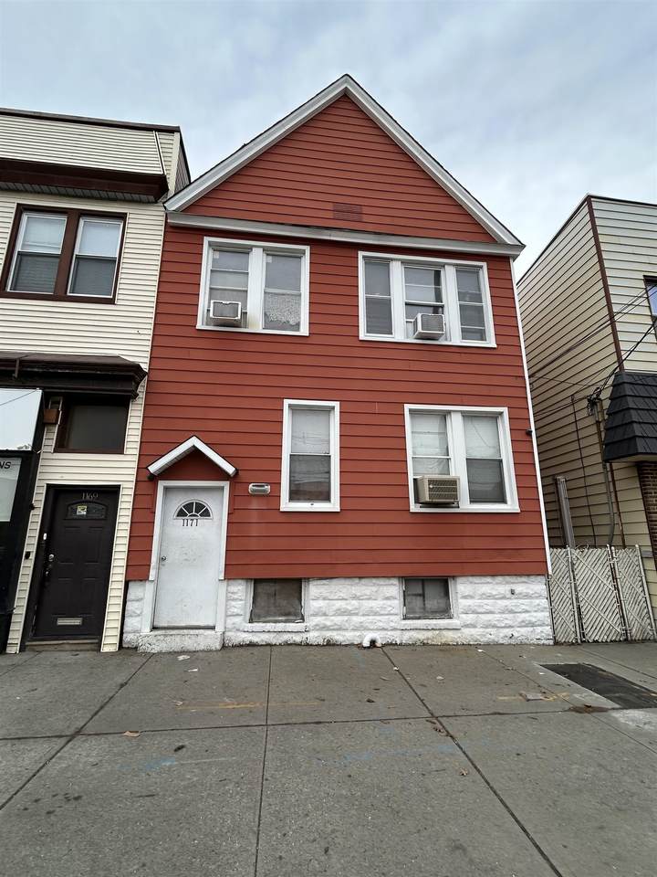 1171 Kennedy Blvd - Photo 1