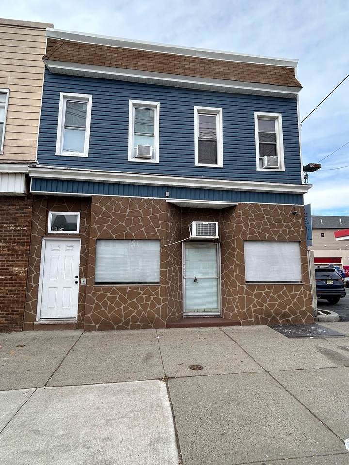 527-531 Kennedy Blvd - Photo 1