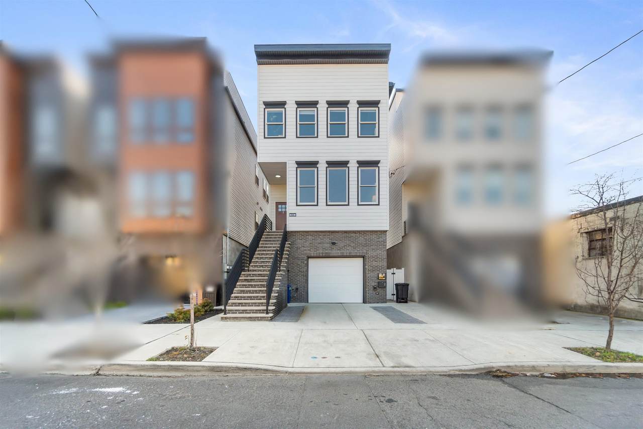 94 Van Horne St - Photo 1