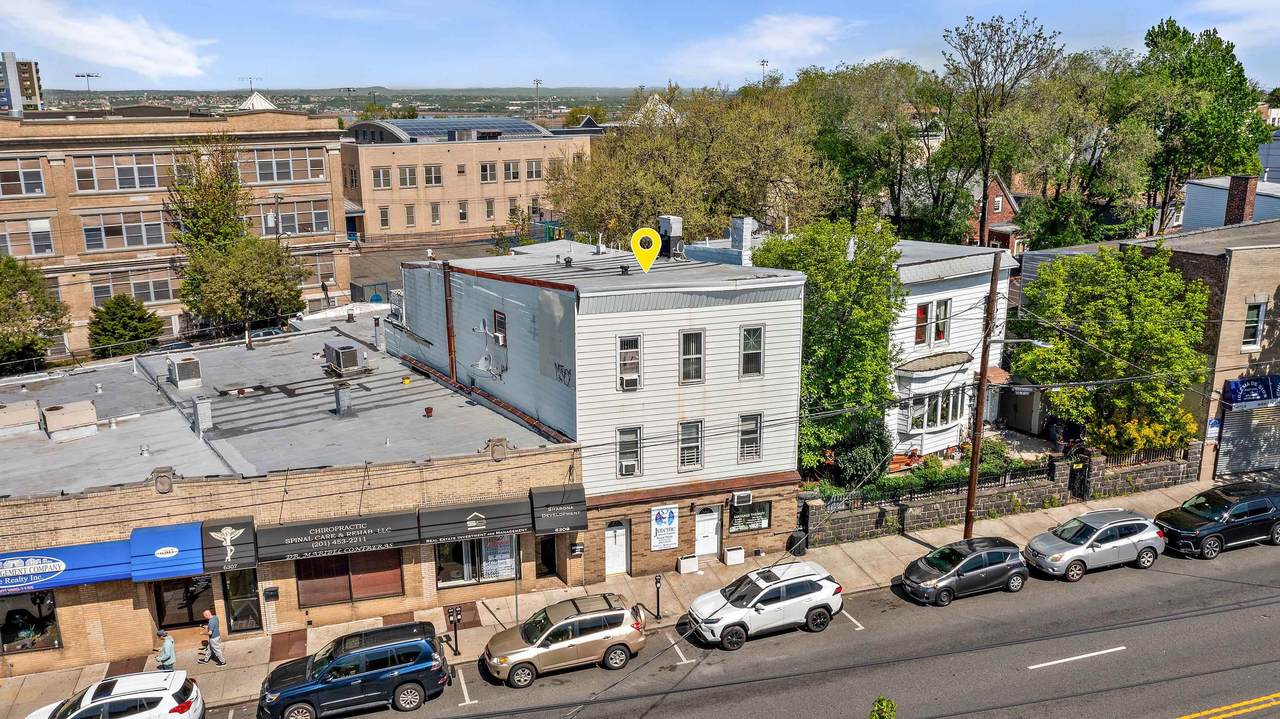 6311 Kennedy Blvd - Photo 1