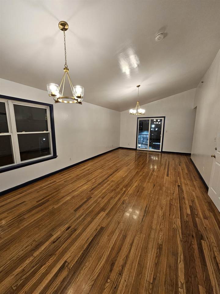 2707 Central Ave - Photo 1