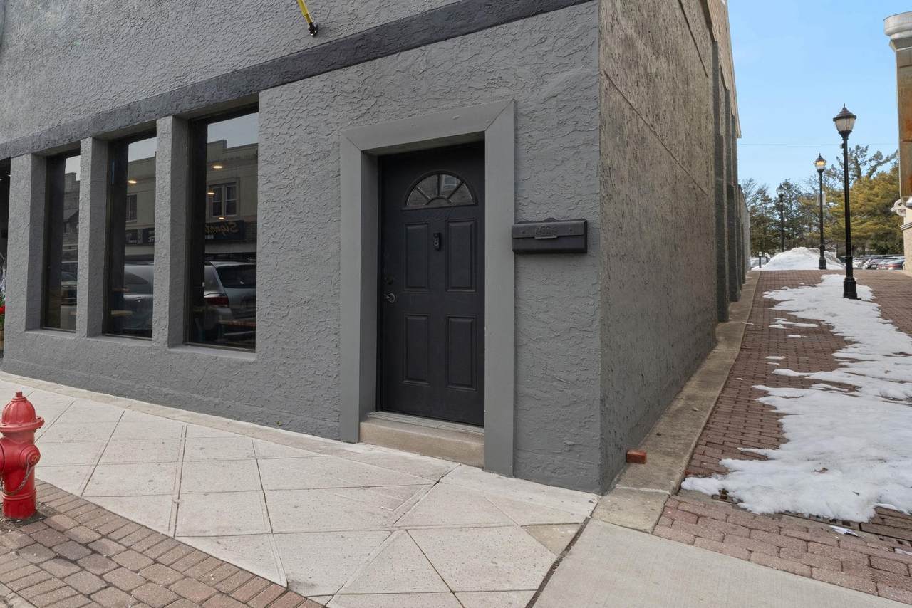 227 Franklin Ave - Photo 1