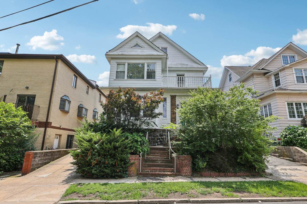 5 77TH ST - Photo 1