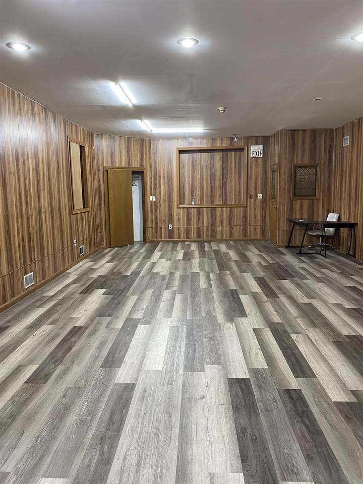 162 Mallory Ave - Photo 1