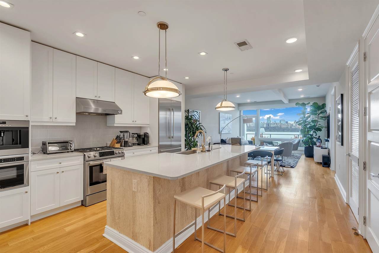 9 Somerset Lane - Photo 1