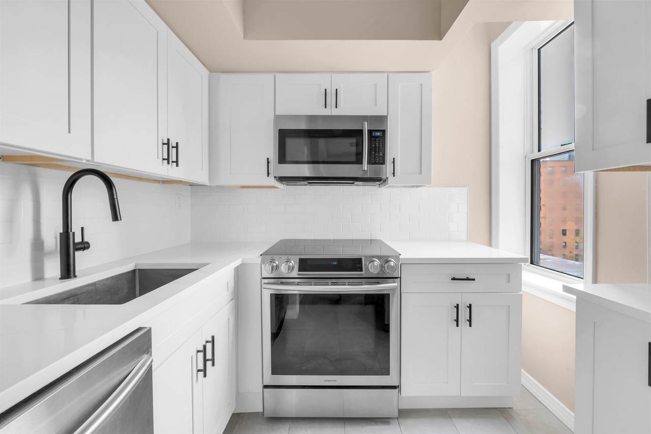 6816 Bellevue Ave - Photo 1