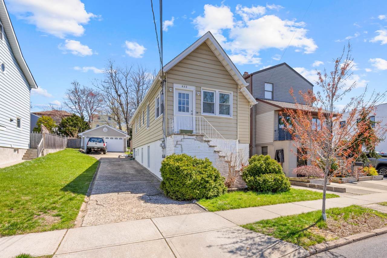 632 Chase Ave - Photo 1