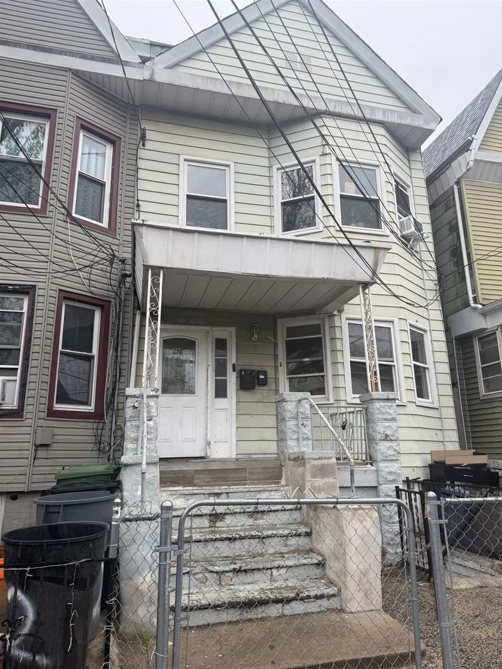 290 Ege Ave - Photo 1