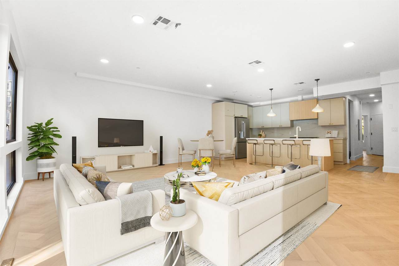 259 York St - Photo 1