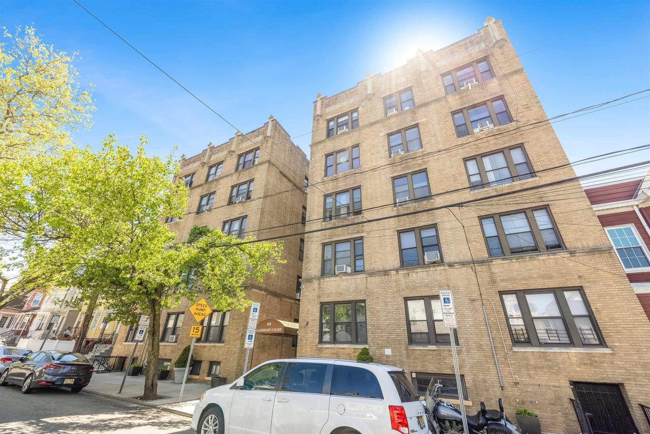 429 Fairmount Ave - Photo 1