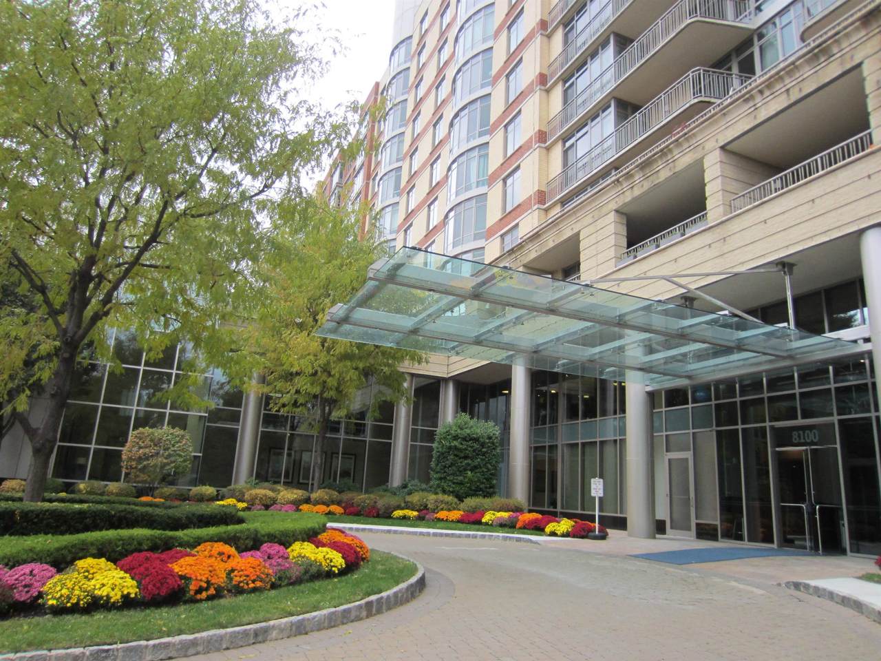8100 River Rd - Photo 1