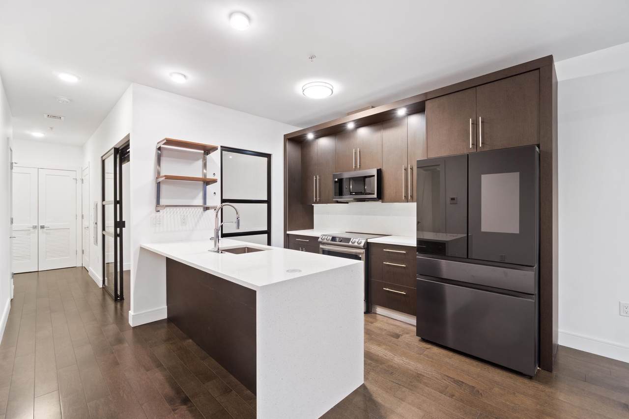 6401 Park Ave - Photo 1