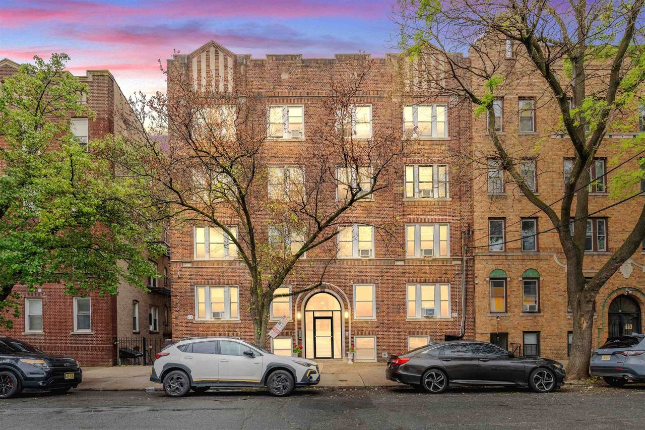 57 Corbin Ave - Photo 1