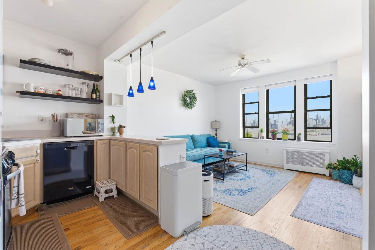 883 Blvd East - Photo 1