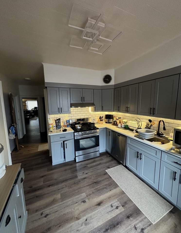 162 West 9Th St - Photo 1