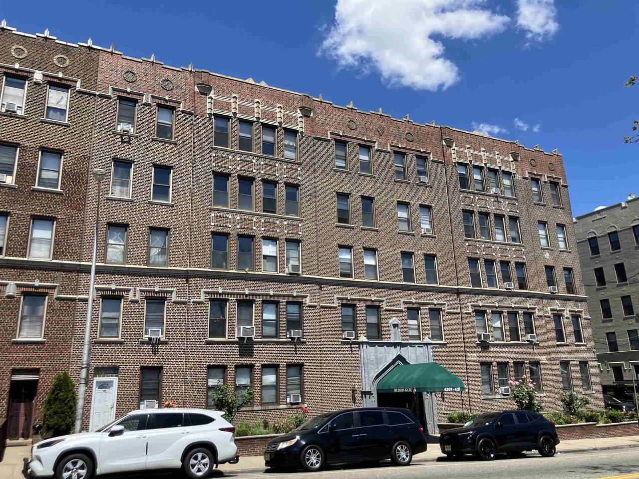6209-6215 Blvd East - Photo 1