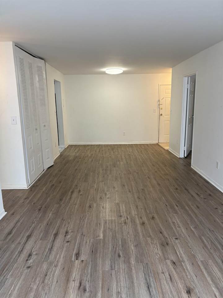 9019 Wall St - Photo 1