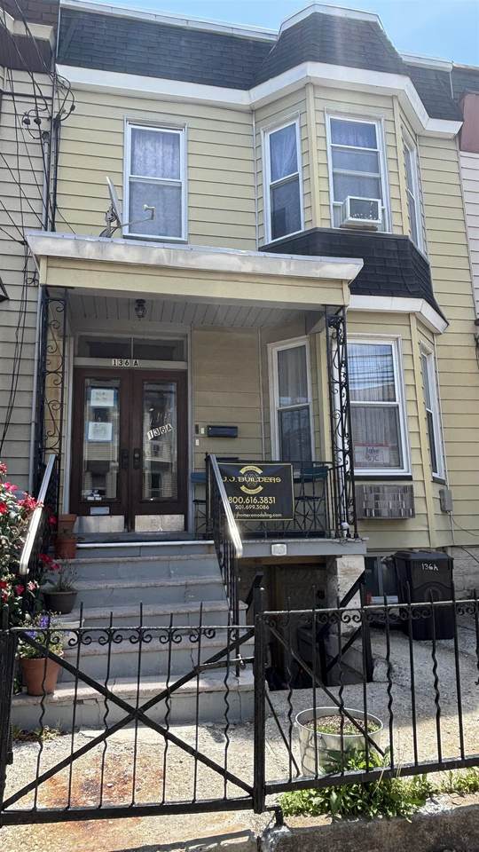 136A Sherman Ave - Photo 1