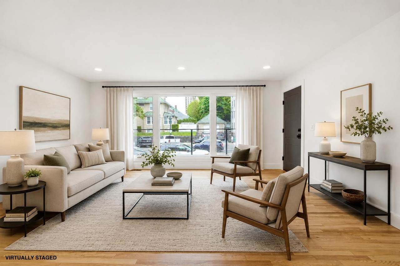 7809 Broadway - Photo 1