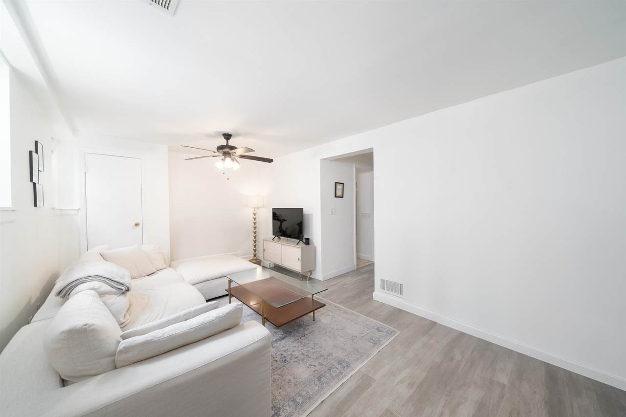 364 1ST ST - Photo 1