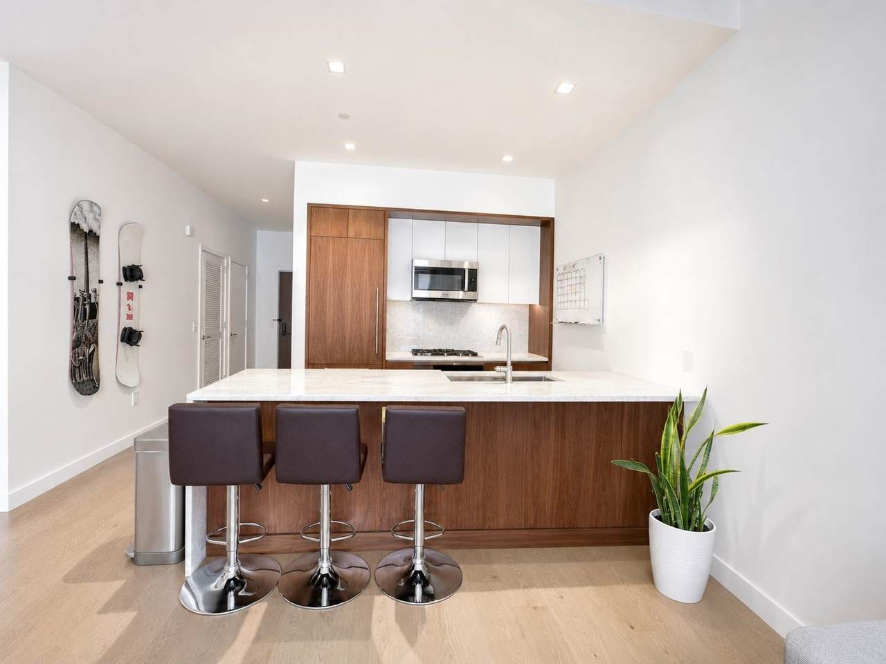 75 Park Lane South - Photo 1