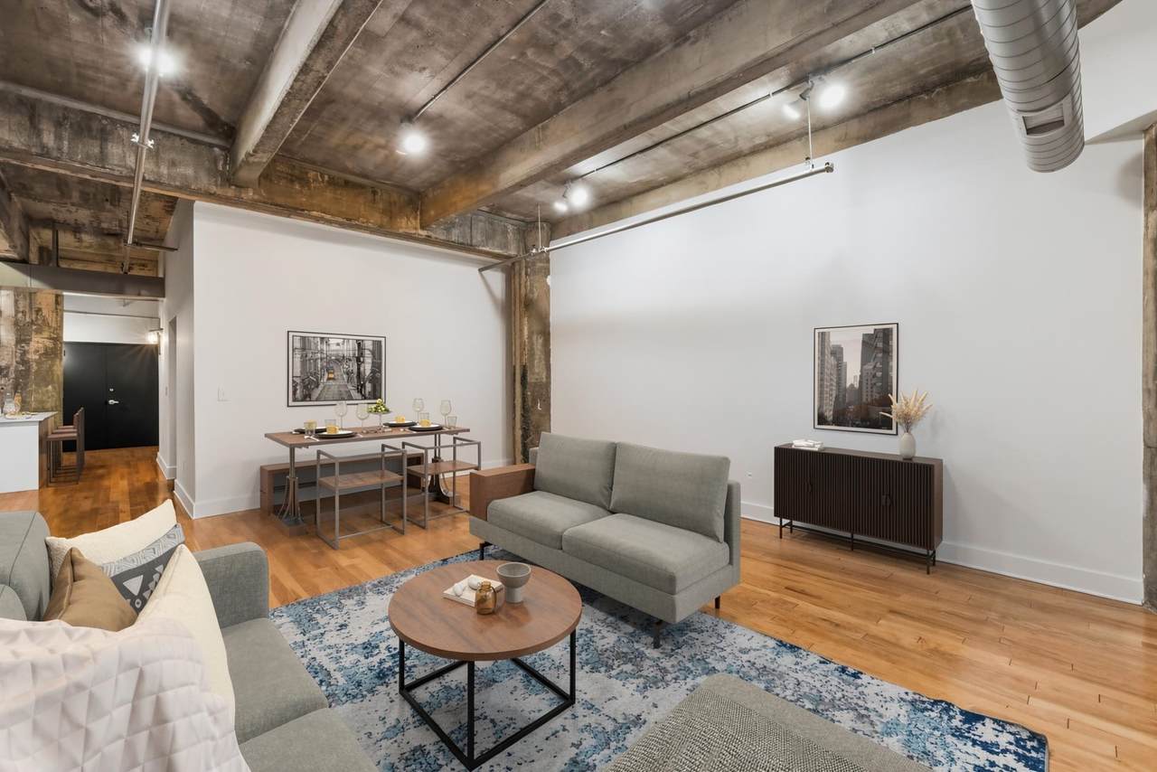 140 Bay St - Photo 1