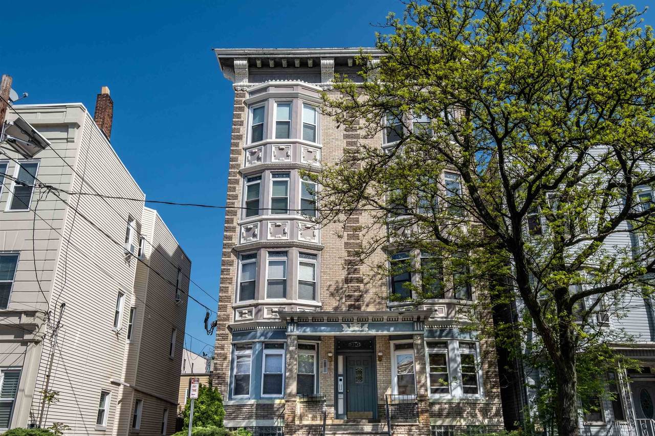 310 Palisade Ave - Photo 1