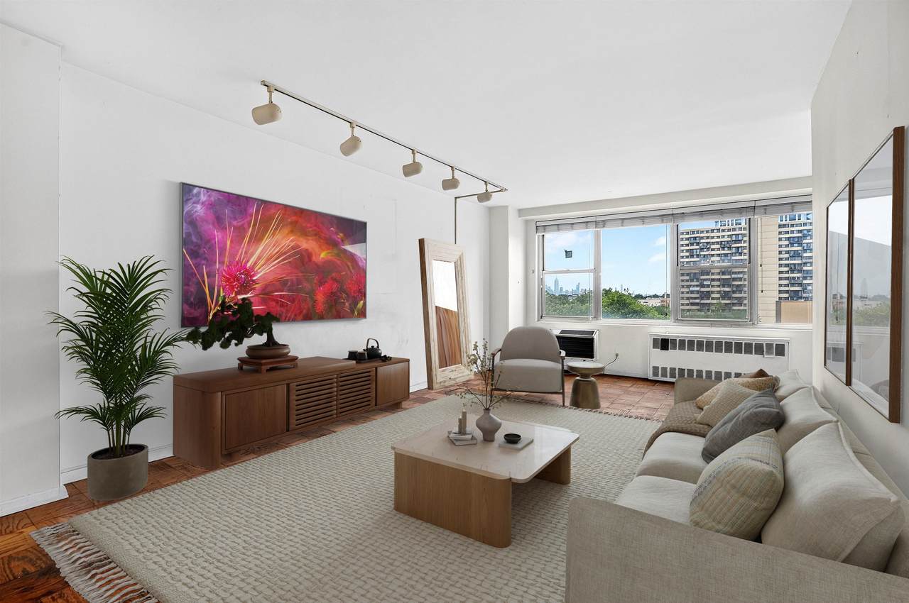 10 Huron Ave - Photo 1