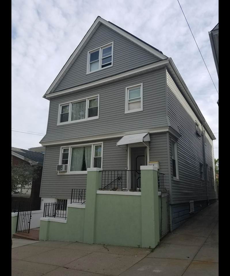 334 Stegman Parkway - Photo 1