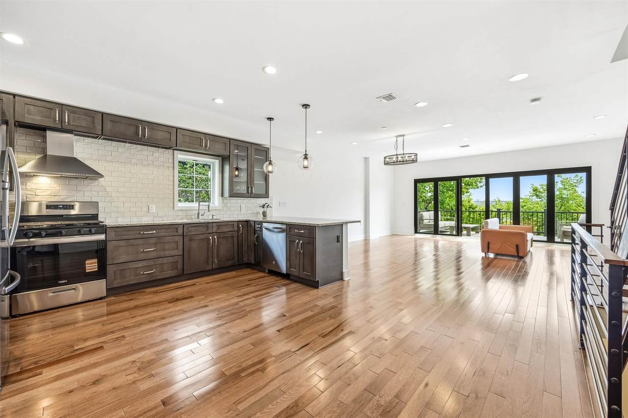107 Mountain Rd - Photo 1